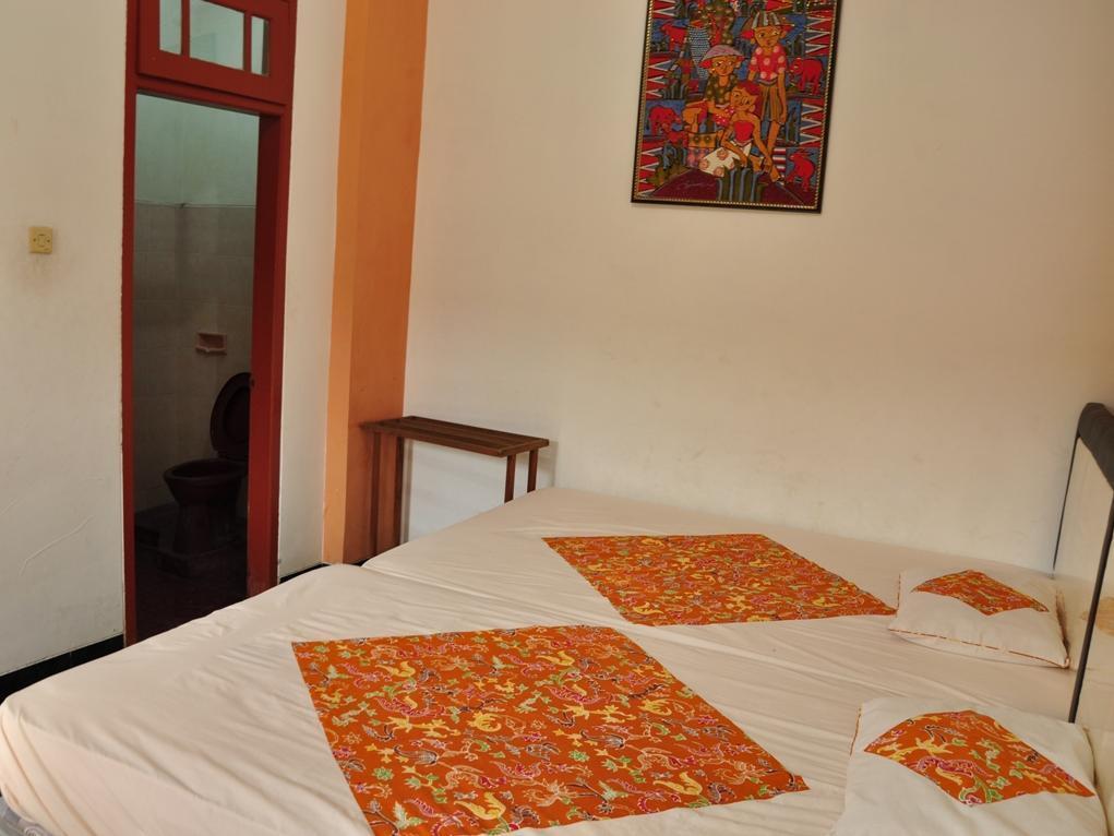 Hotel Dana Yogyakarta Kültér fotó